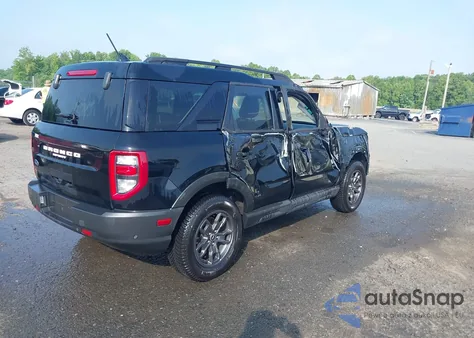 2022 Ford Bronco Sport Big Bend z USA, uszkodzony, nr VIN 3FMCR9B60NRE21101